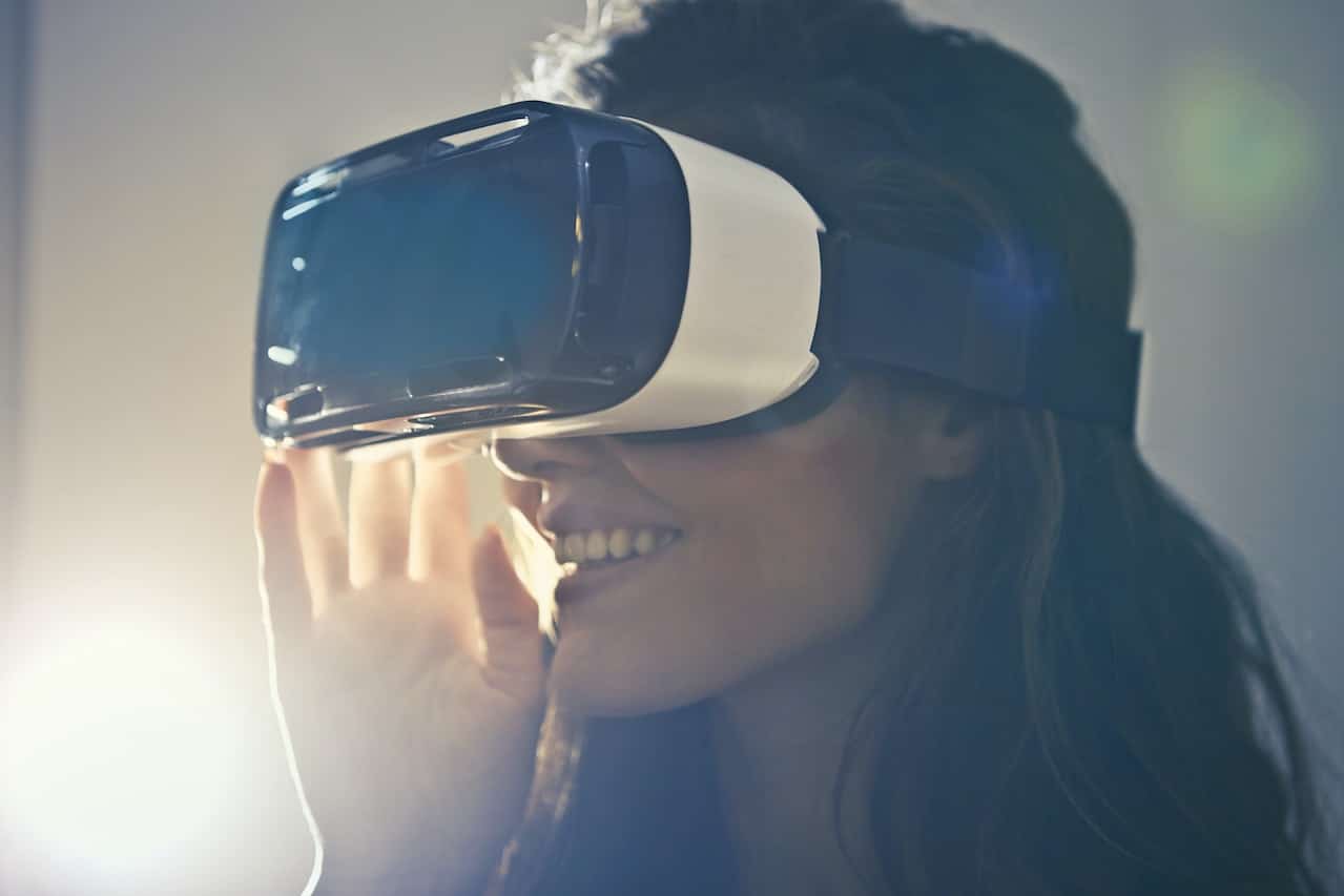 Gafas de realidad virtual para niños. técnica mixta